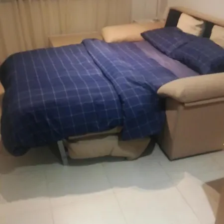 Confortable En La Bahia De *